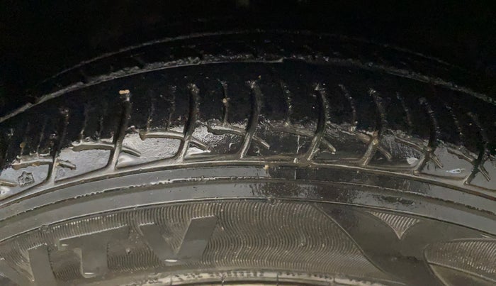 2018 Maruti Baleno SIGMA PETROL 1.2, Petrol, Manual, 43,512 km, Right Front Tyre Tread