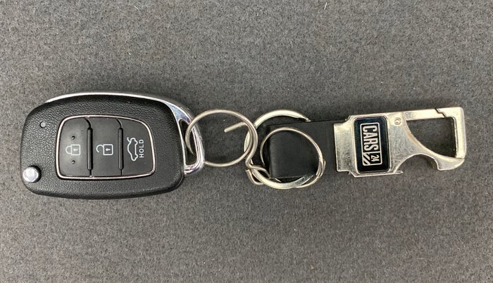 2020 Hyundai GRAND I10 NIOS SPORTZ PETROL, Petrol, Manual, 17,748 km, Key Close Up