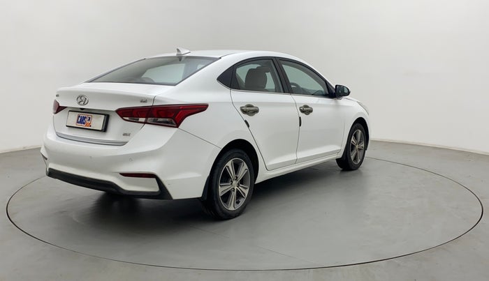 2018 Hyundai Verna 1.6 VTVT SX, Petrol, Manual, 62,777 km, Right Back Diagonal