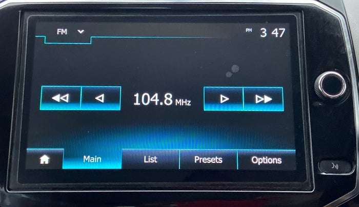 2019 Renault Kwid 1.0 RXT Opt, Petrol, Manual, 12,000 km, Infotainment System