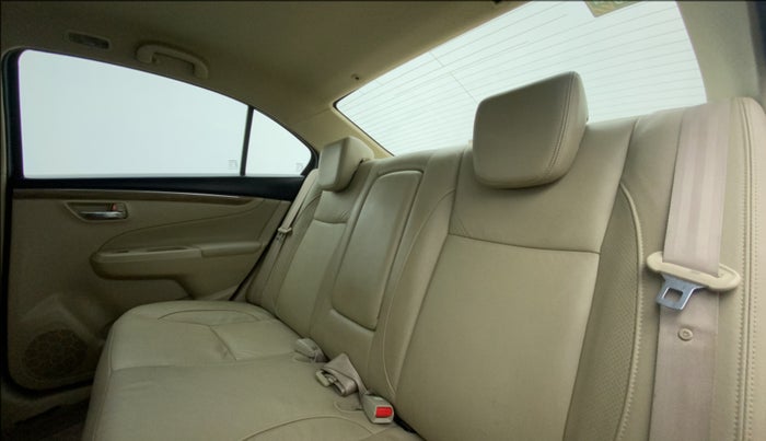 2018 Maruti Ciaz ALPHA 1.5 SHVS PETROL, Petrol, Manual, 62,041 km, Right Side Rear Door Cabin