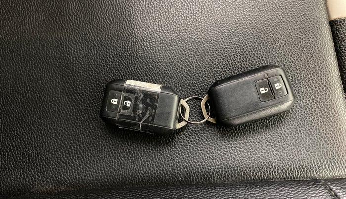 2020 Maruti Swift ZXI PLUS, Petrol, Manual, 1,25,377 km, Key Close Up