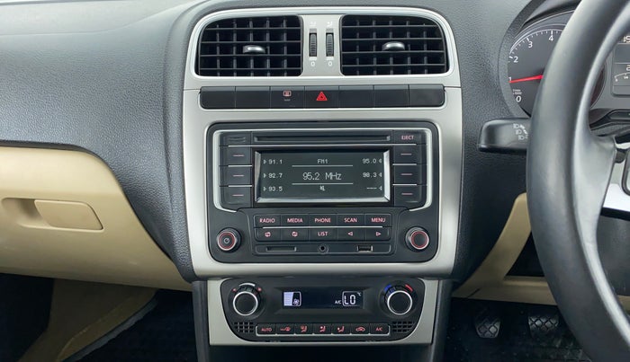 2015 Volkswagen Polo HIGHLINE1.2L PETROL, Petrol, Manual, 27,132 km, Air Conditioner