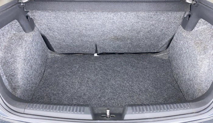 2015 Volkswagen Polo HIGHLINE1.2L PETROL, Petrol, Manual, 27,132 km, Boot Inside