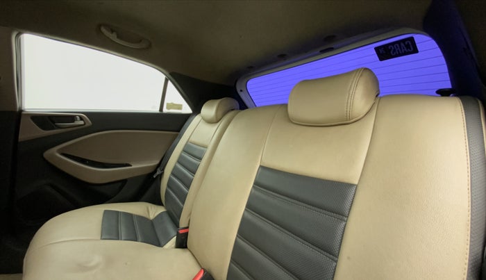 2015 Hyundai Elite i20 ASTA 1.4 CRDI, Diesel, Manual, 78,382 km, Right Side Rear Door Cabin