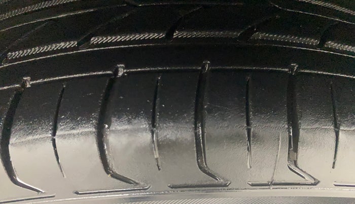 2019 Ford Ecosport TITANIUM + 1.5L DIESEL, Diesel, Manual, 42,531 km, Left Front Tyre Tread