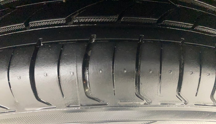 2019 Ford Ecosport TITANIUM + 1.5L DIESEL, Diesel, Manual, 42,531 km, Left Rear Tyre Tread