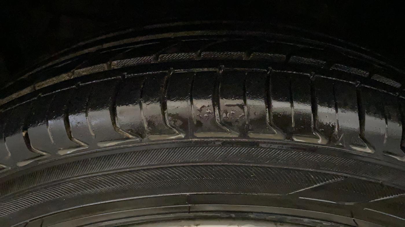 2017 Honda Jazz 1.2L I-VTEC V AT, Petrol, Automatic, 58,209 km, Left Front Tyre Tread