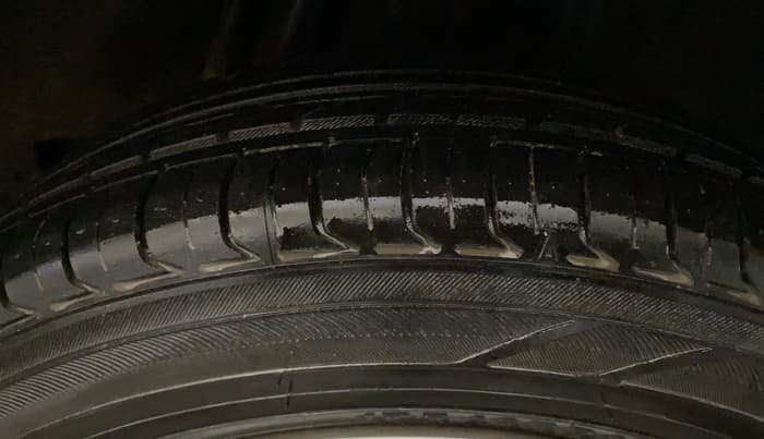 2017 Honda Jazz 1.2L I-VTEC V AT, Petrol, Automatic, 58,209 km, Left Rear Tyre Tread