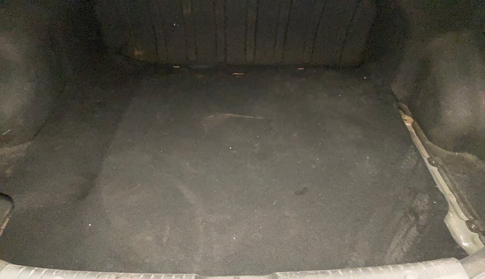 2016 Hyundai Verna FLUIDIC 4S 1.6 VTVT SX, Petrol, Manual, 78,149 km, Boot Inside