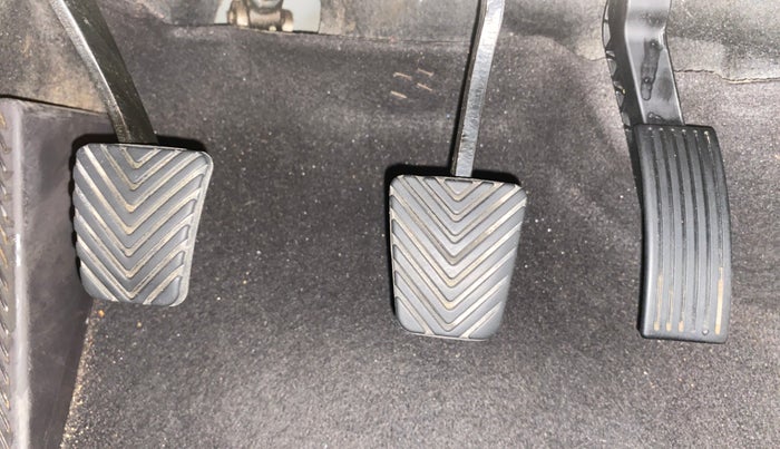 2016 Hyundai Verna FLUIDIC 4S 1.6 VTVT SX, Petrol, Manual, 78,149 km, Pedals