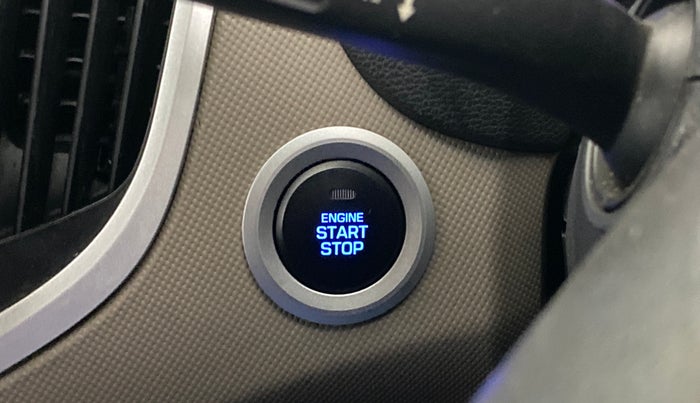 2016 Hyundai Creta SX PLUS 1.6 PETROL, Petrol, Manual, 95,983 km, Keyless Start/ Stop Button