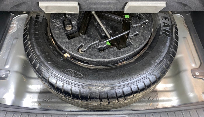 2016 Hyundai Creta SX PLUS 1.6 PETROL, Petrol, Manual, 95,983 km, Spare Tyre