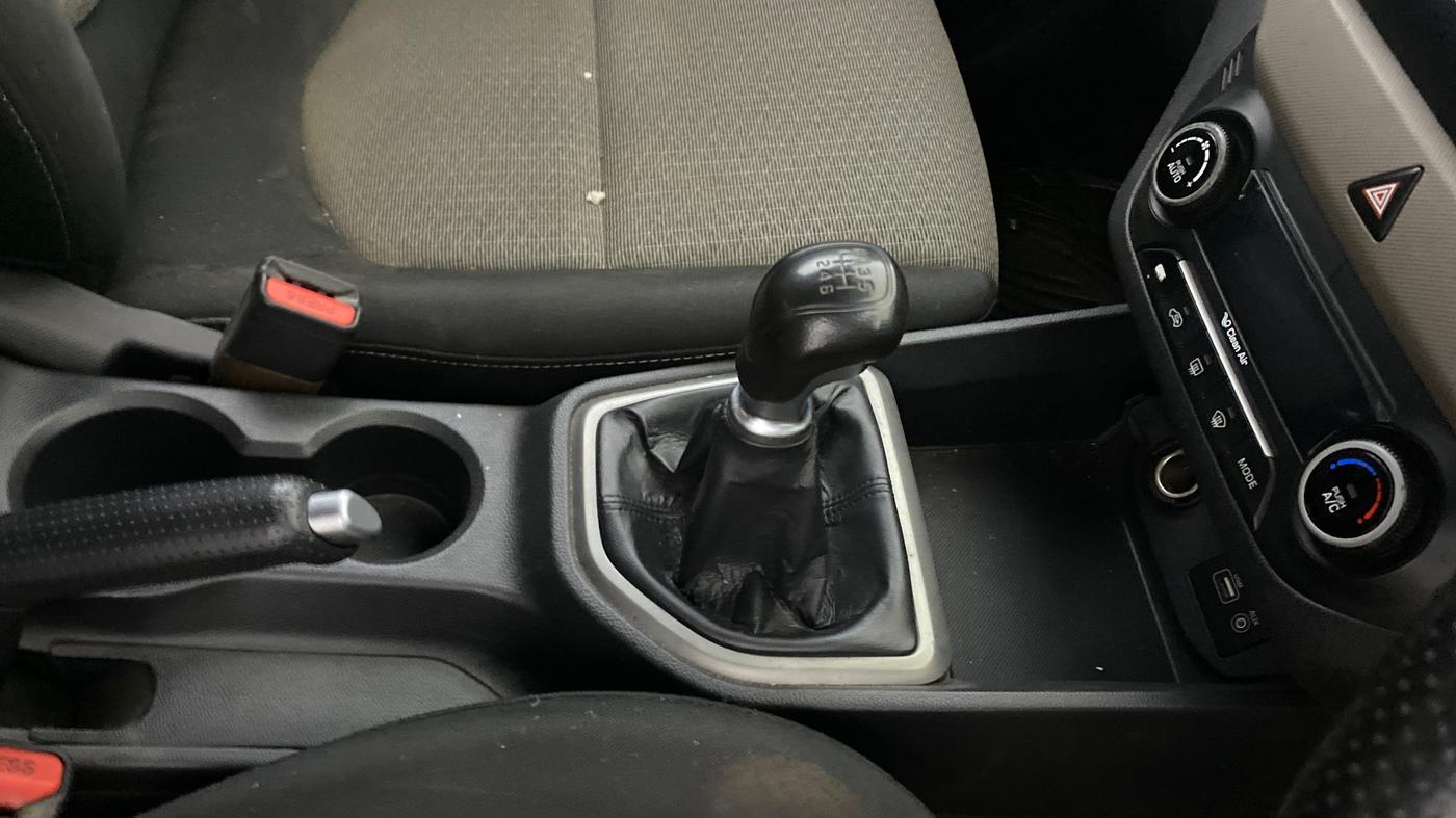 2016 Hyundai Creta SX PLUS 1.6 PETROL, Petrol, Manual, 96,046 km, Gear Lever