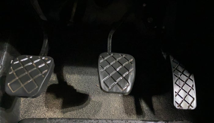 2022 Skoda KUSHAQ STYLE 1.5L TSI MT, Petrol, Manual, 21,417 km, Pedals