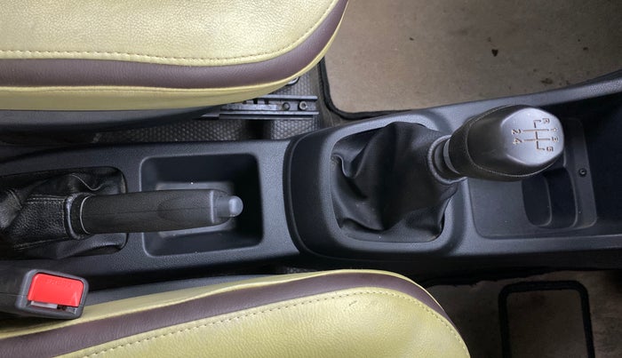 2016 Renault Kwid RXT 0.8, Petrol, Manual, 13,357 km, Gear Lever