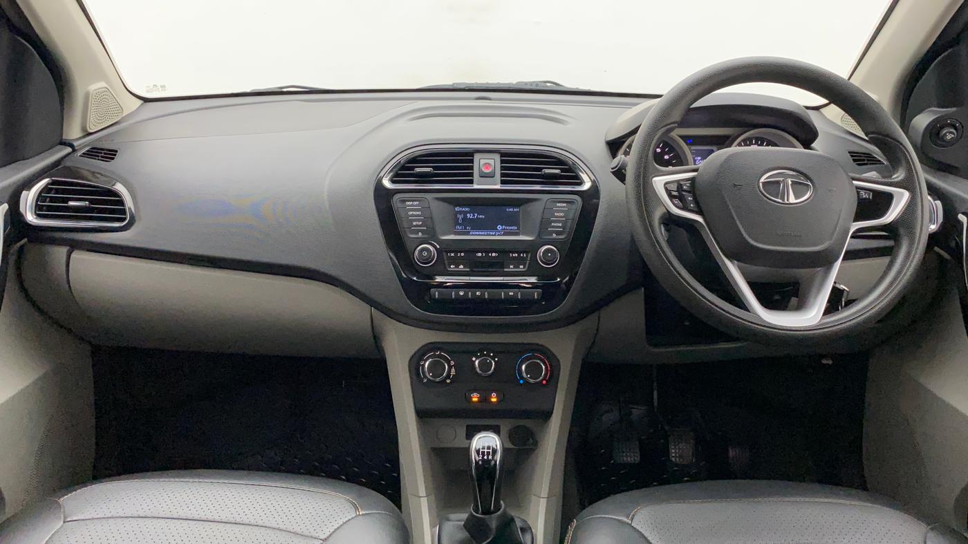 2017 Tata Tiago XZ PETROL, Petrol, Manual, 36,420 km, Dashboard