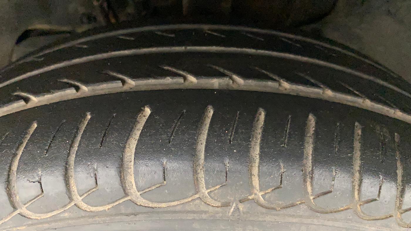 2017 Tata Tiago XZ PETROL, Petrol, Manual, 36,420 km, Left Front Tyre Tread