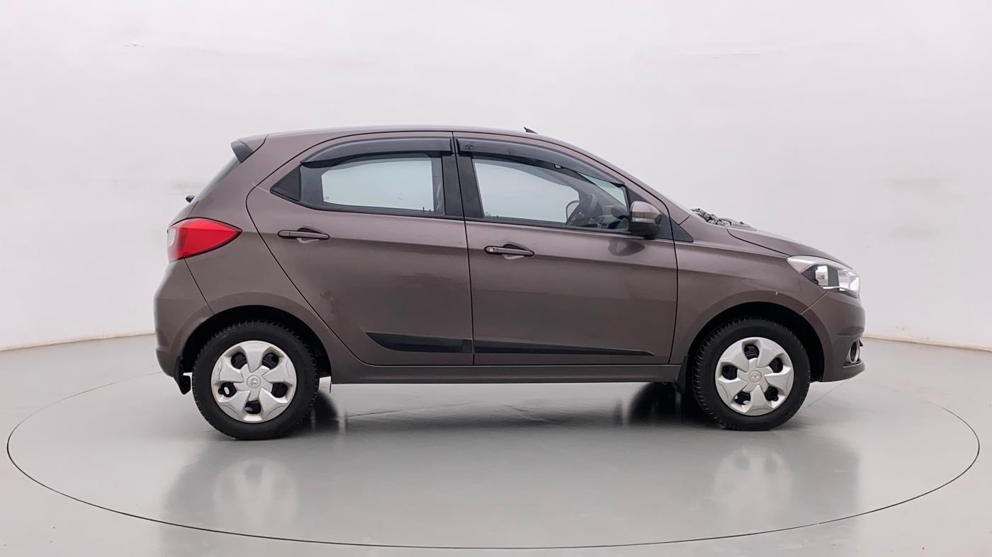 2017 Tata Tiago XZ PETROL, Petrol, Manual, 36,420 km, Right Side View