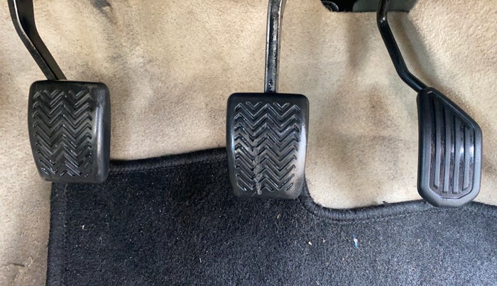 2020 Toyota YARIS J MT, Petrol, Manual, 49,011 km, Pedals