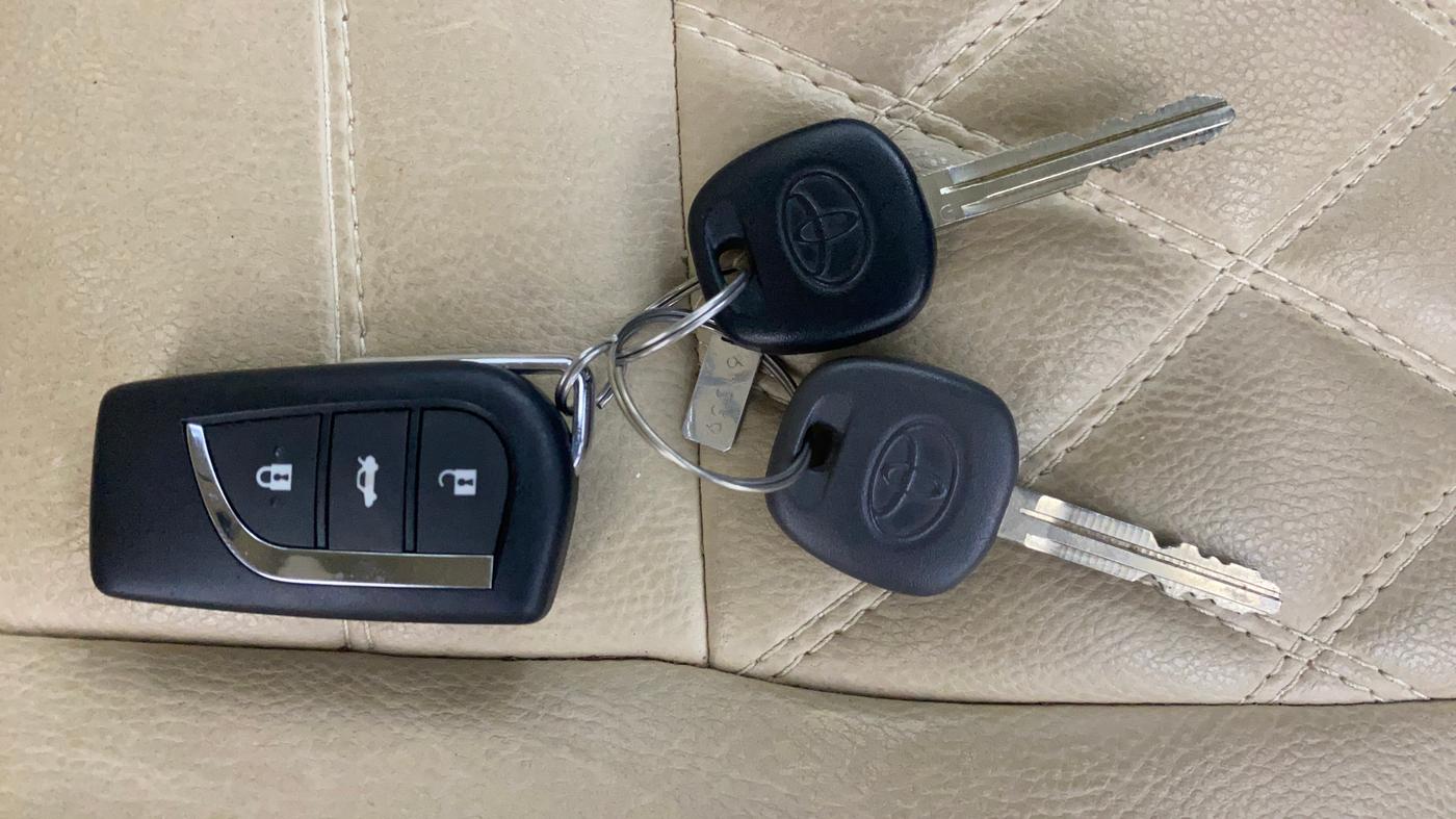 2020 Toyota YARIS J MT, Petrol, Manual, 49,011 km, Key Close Up