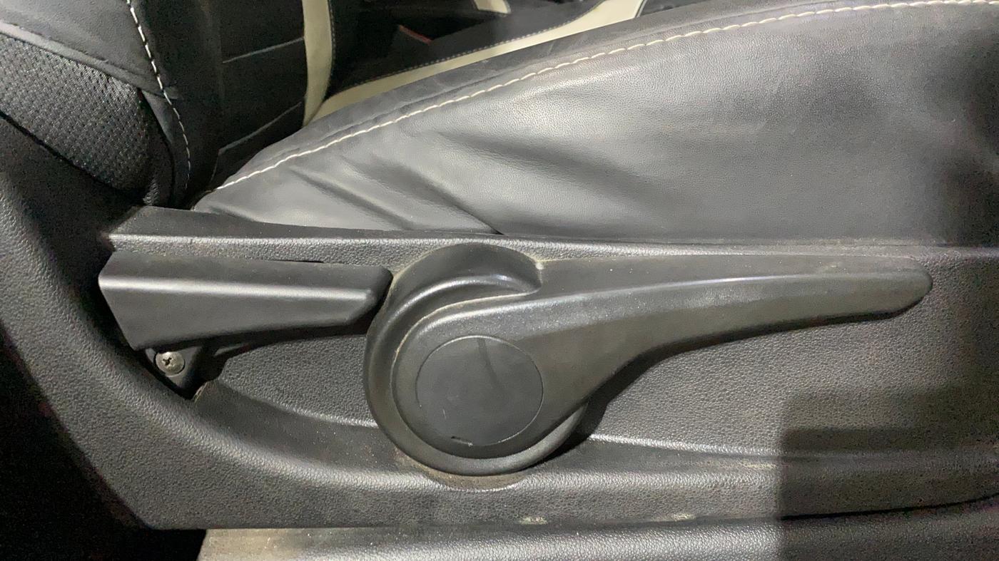 2019 Tata TIGOR XM (O) PETROL, Petrol, Manual, 22,754 km, Driver Side Adjustment Panel