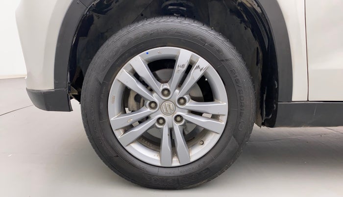 2017 Maruti Vitara Brezza ZDI, Diesel, Manual, 1,11,621 km, Left Front Wheel