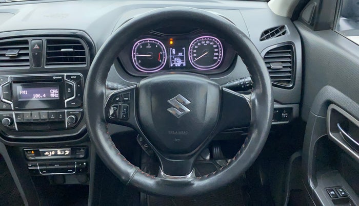2017 Maruti Vitara Brezza ZDI, Diesel, Manual, 1,11,621 km, Steering Wheel Close Up