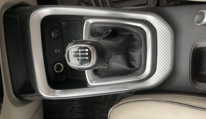 2021 KIA SONET HTX 1.0 IMT, Petrol, Manual, 72,619 km, Gear Lever