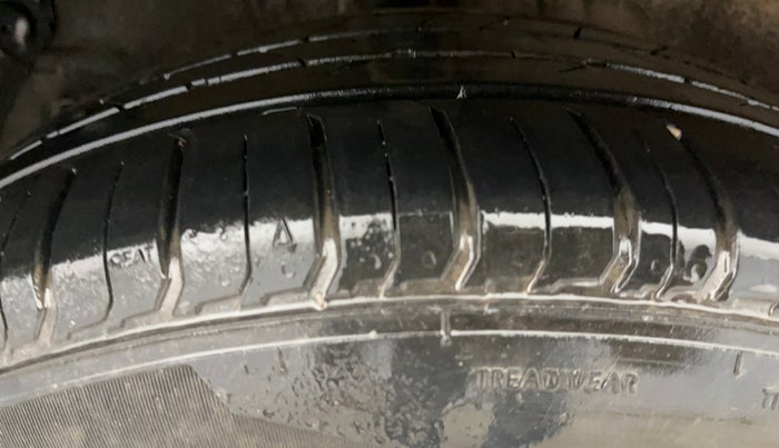 2021 KIA SONET HTX 1.0 IMT, Petrol, Manual, 72,619 km, Right Rear Tyre Tread