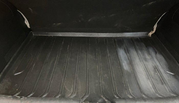 2021 KIA SONET HTX 1.0 IMT, Petrol, Manual, 72,619 km, Boot Inside