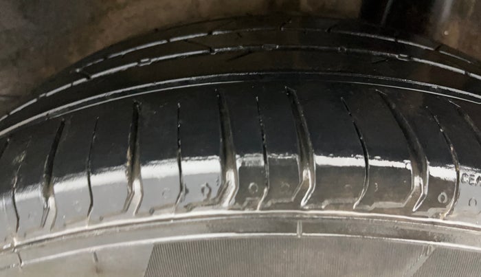 2021 KIA SONET HTX 1.0 IMT, Petrol, Manual, 72,619 km, Left Rear Tyre Tread