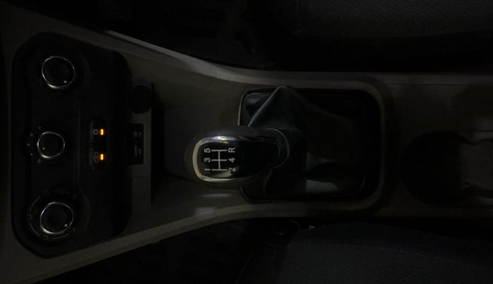 2018 Tata Tiago XZ PETROL, Petrol, Manual, 68,756 km, Gear Lever