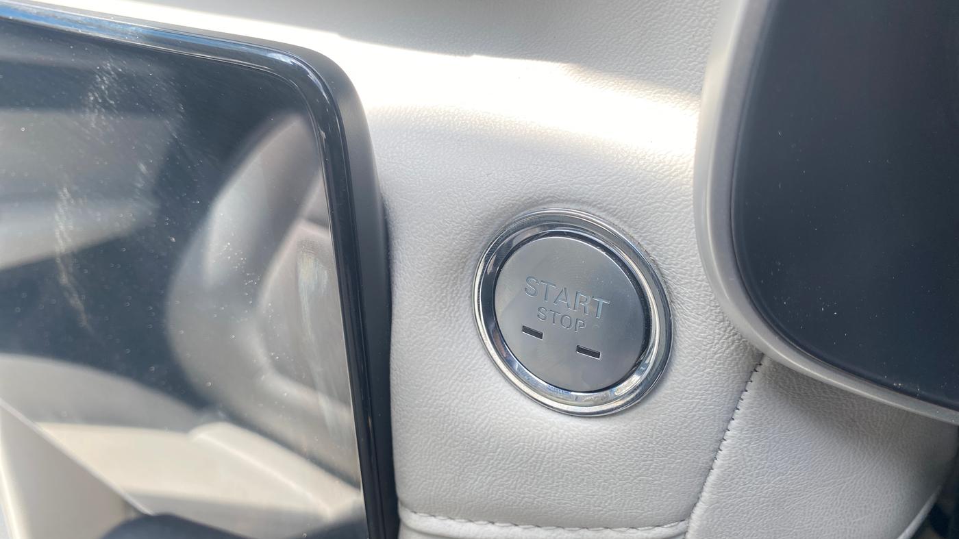 2024 MG ASTOR  Sharp Pro 1.5 MT (Ivory), Petrol, Manual, 40,076 km, Keyless Start/ Stop Button