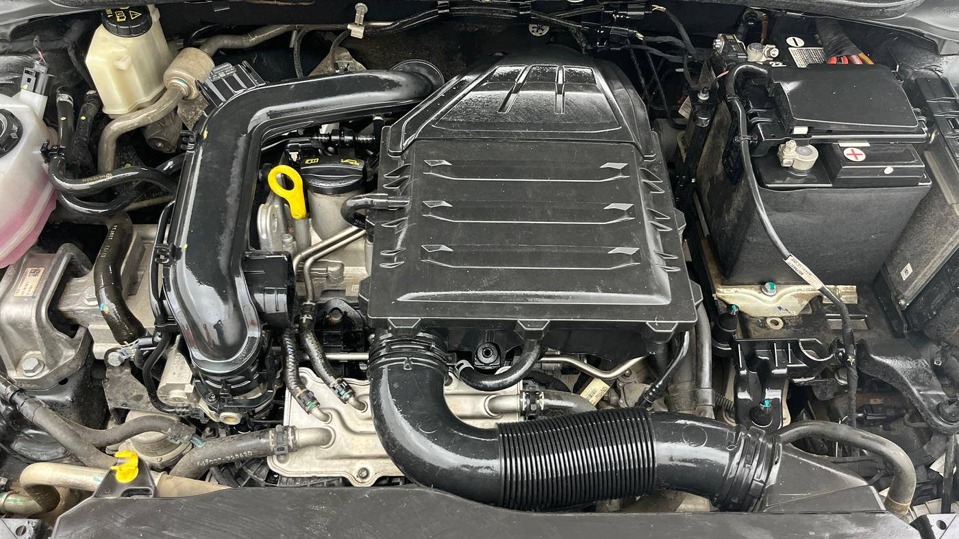 2022 Skoda SLAVIA AMBITION 1.0L TSI AT, Petrol, Automatic, 46,791 km, Engine View