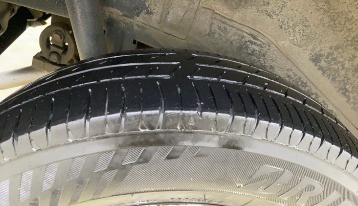 2013 Maruti Wagon R 1.0 LXI CNG, CNG, Manual, 48,326 km, Right Rear Tyre Tread