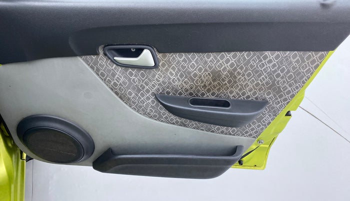 2017 Maruti Alto 800 VXI, Petrol, Manual, 90,924 km, Driver Side Door Panels Control