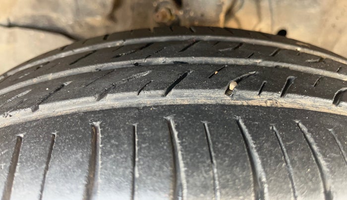 2016 Honda Jazz 1.2L I-VTEC SV, Petrol, Manual, 97,558 km, Left Front Tyre Tread