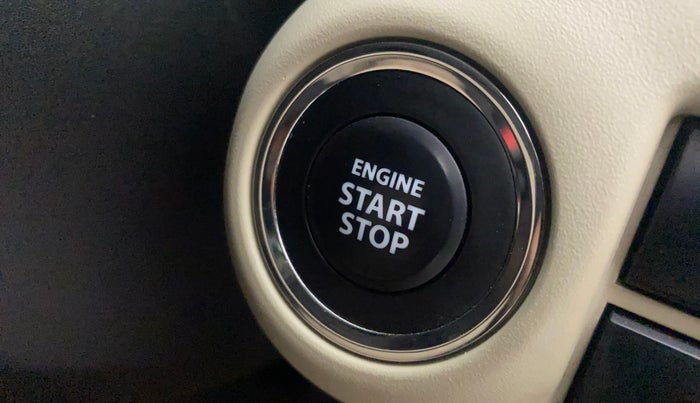 2023 Toyota Glanza V AMT, Petrol, Automatic, 34,013 km, Keyless Start/ Stop Button