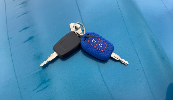 2023 Renault Kwid CLIMBER AMT 1.0, CNG, Automatic, 31,271 km, Key Close Up