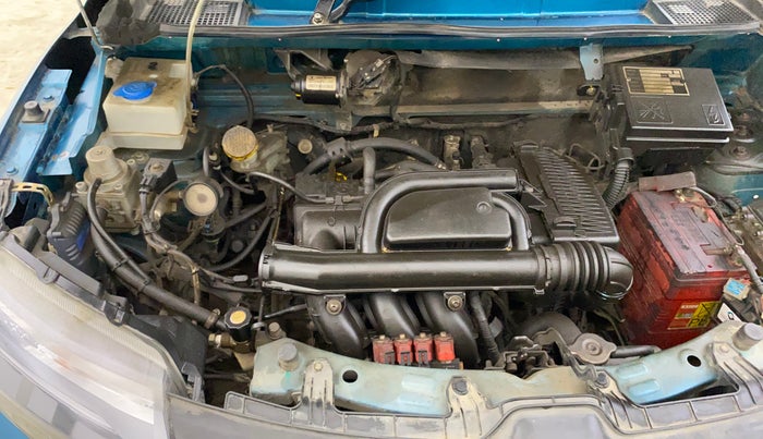 2023 Renault Kwid CLIMBER AMT 1.0, CNG, Automatic, 31,271 km, Engine View - Right