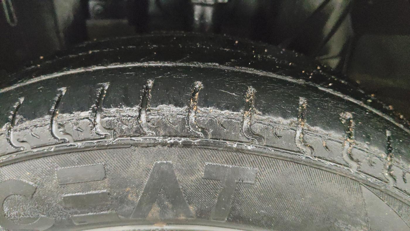 2018 Datsun Redi Go A, Petrol, Manual, 53,830 km, Left Front Tyre Tread