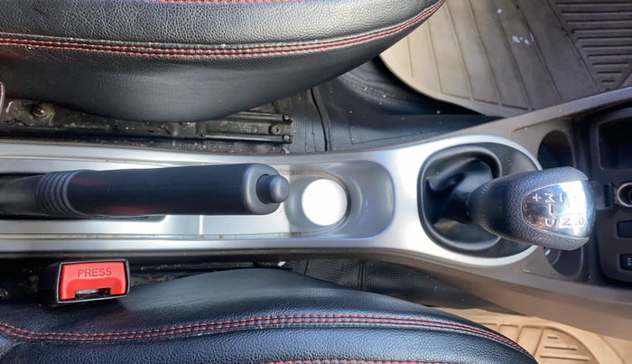 2019 Renault Duster 110 PS RXS 4X2 AMT DIESEL, Diesel, Automatic, 82,755 km, Gear Lever