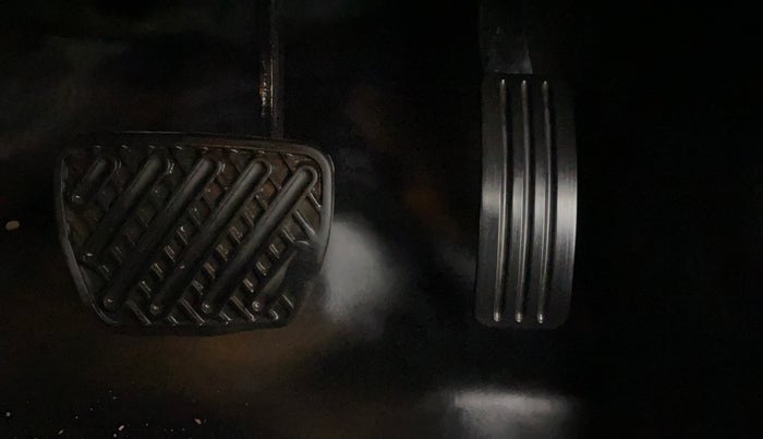 2021 Nissan Kicks XV PREMIUM TURBO 1.3 CVT, Petrol, Automatic, 68,332 km, Pedals