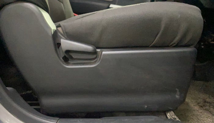 2016 Maruti Wagon R 1.0 VXI AMT, Petrol, Automatic, 71,936 km, Driver Side Adjustment Panel