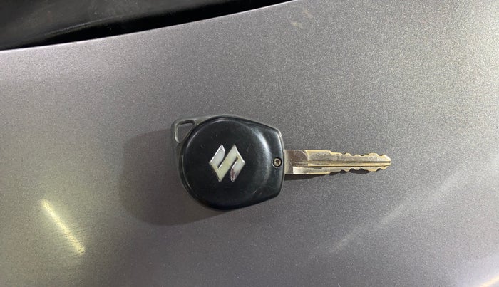 2016 Maruti Wagon R 1.0 VXI AMT, Petrol, Automatic, 71,936 km, Key Close Up