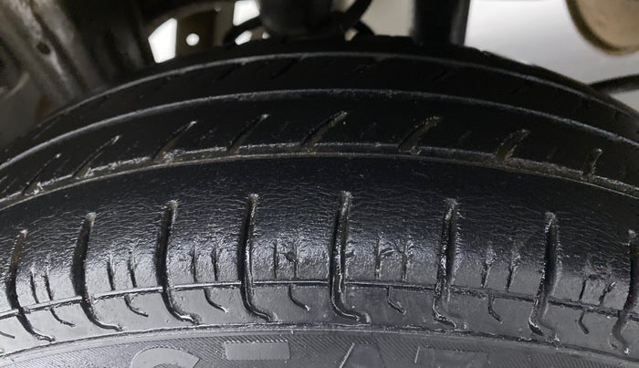 2016 Maruti Alto 800 LXI, Petrol, Manual, 48,633 km, Right Rear Tyre Tread