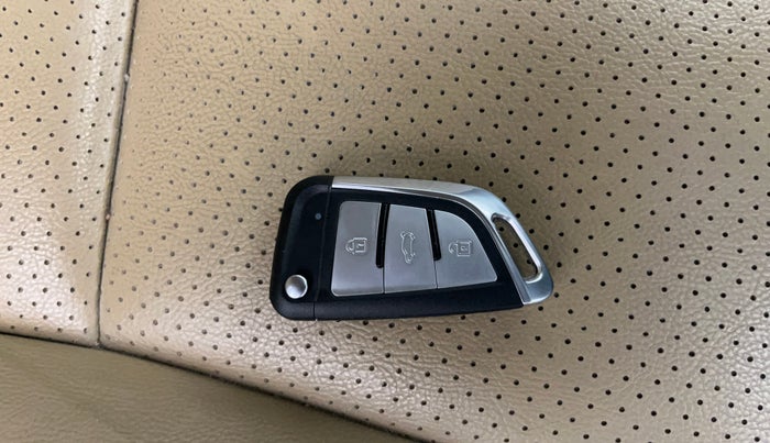 2015 Honda City 1.5L I-VTEC SV, Petrol, Manual, 98,697 km, Key Close Up