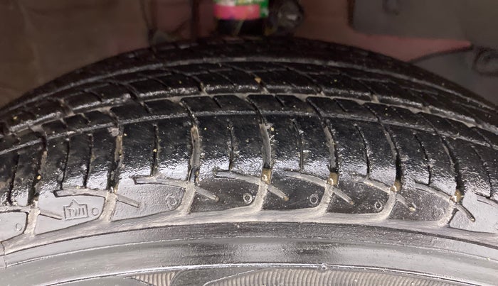 2018 Honda Brio VX AT, Petrol, Automatic, 19,243 km, Right Front Tyre Tread