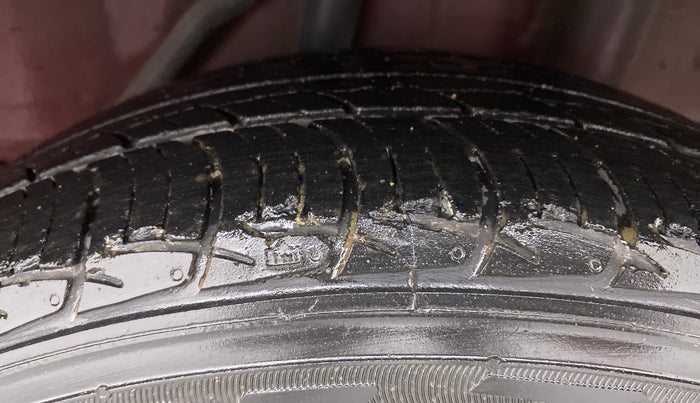 2018 Honda Brio VX AT, Petrol, Automatic, 19,243 km, Left Rear Tyre Tread